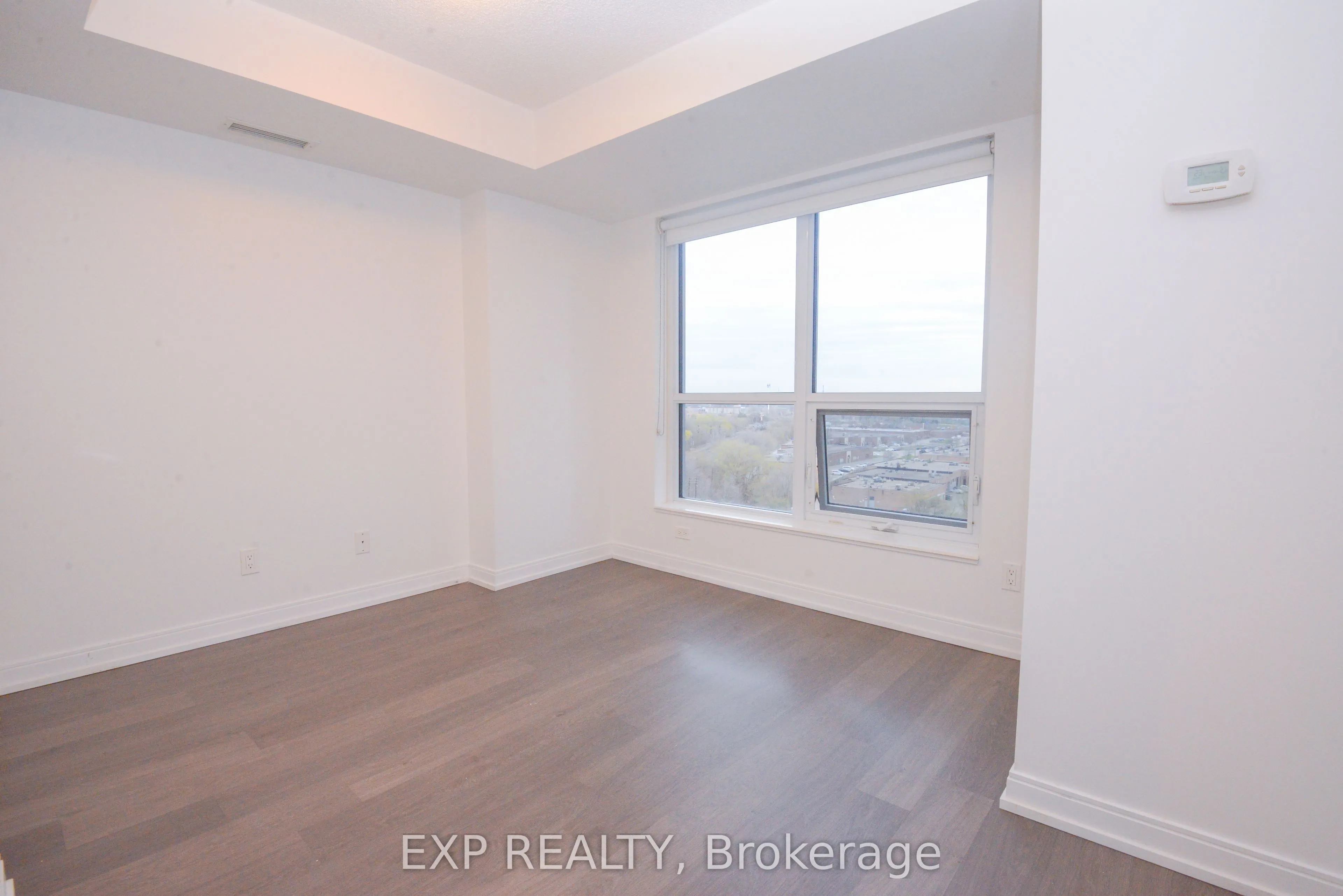 255 Village Green Square, #1009
