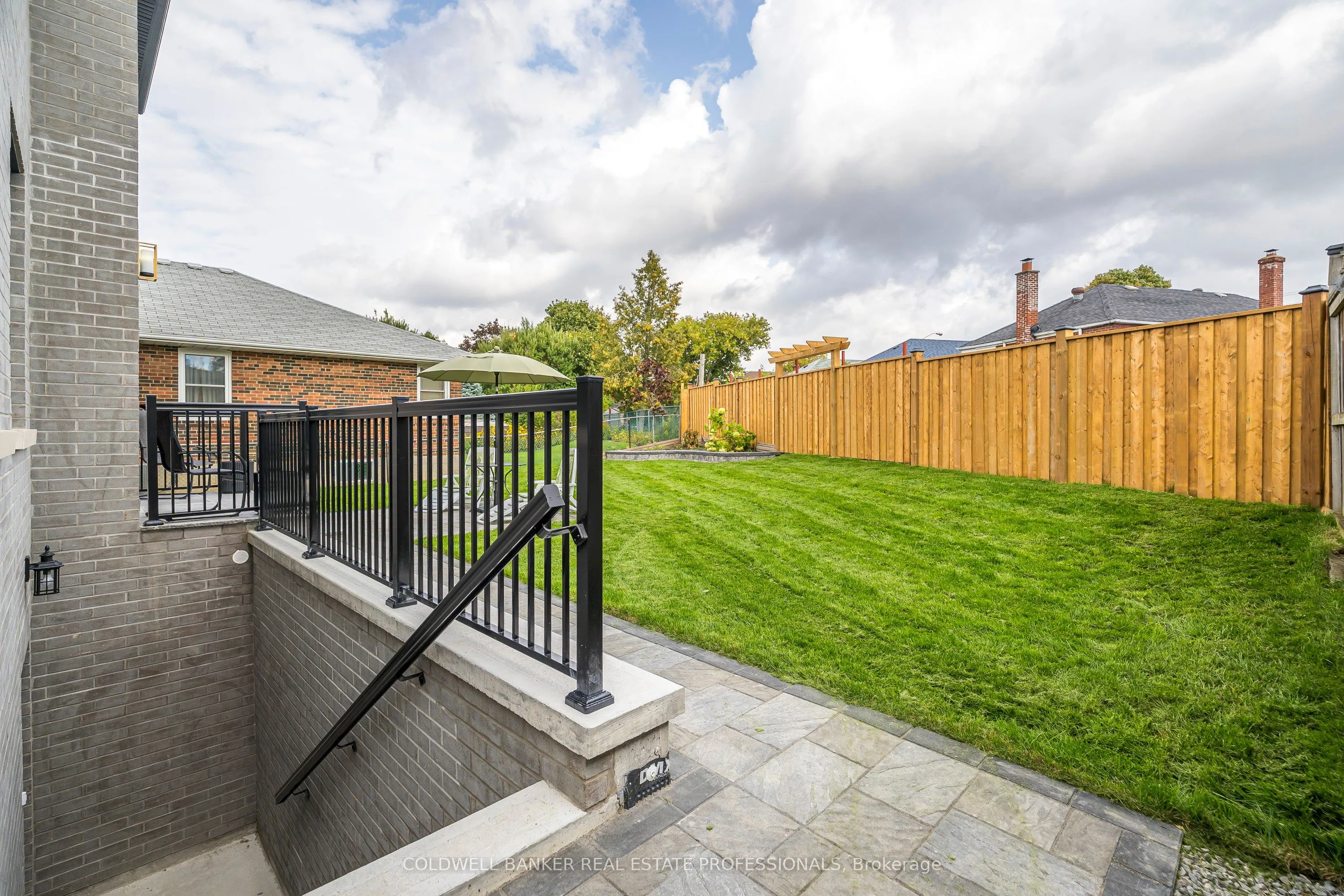 5 Barnsley Court