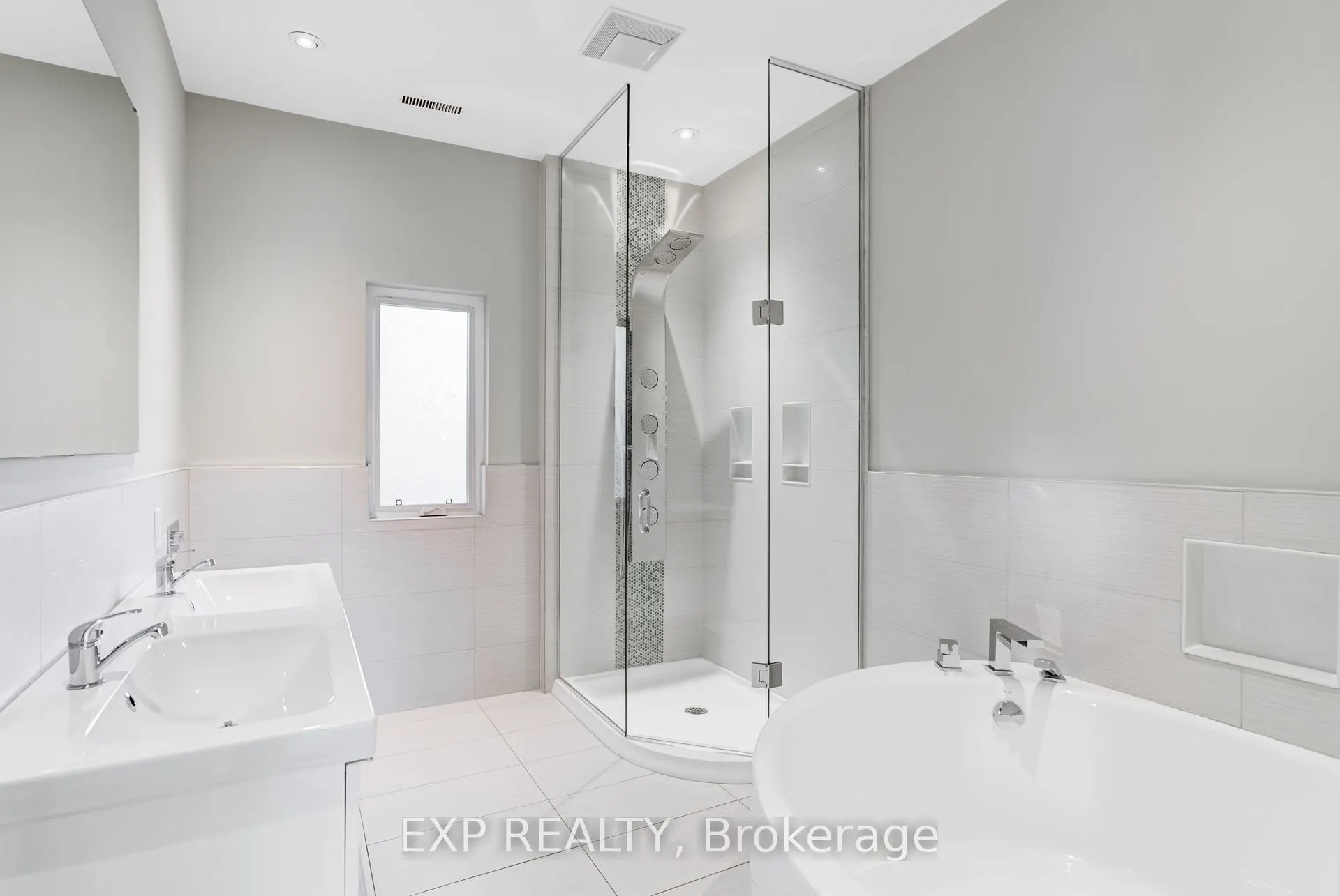 18 Innisdale Drive