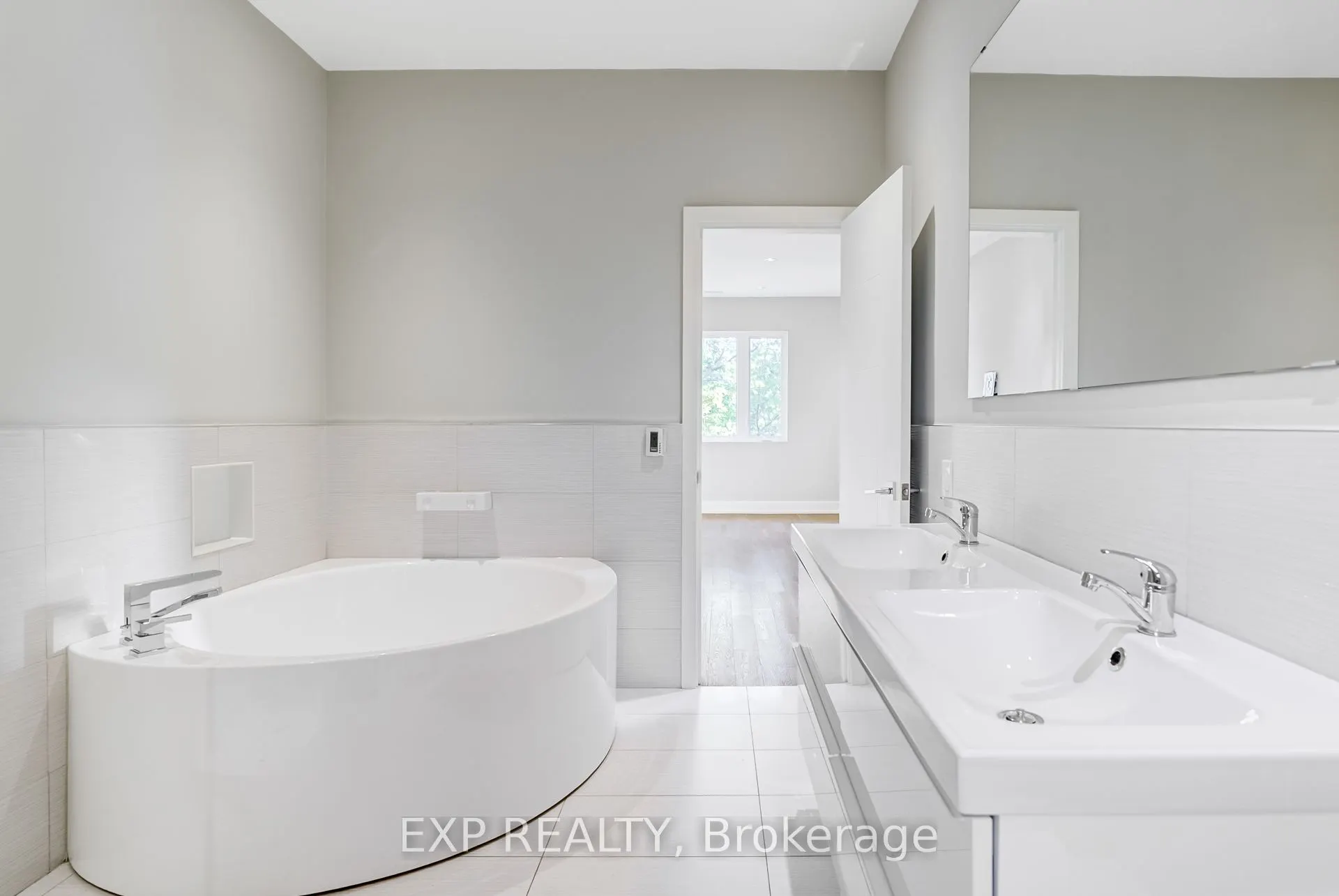 18 Innisdale Drive