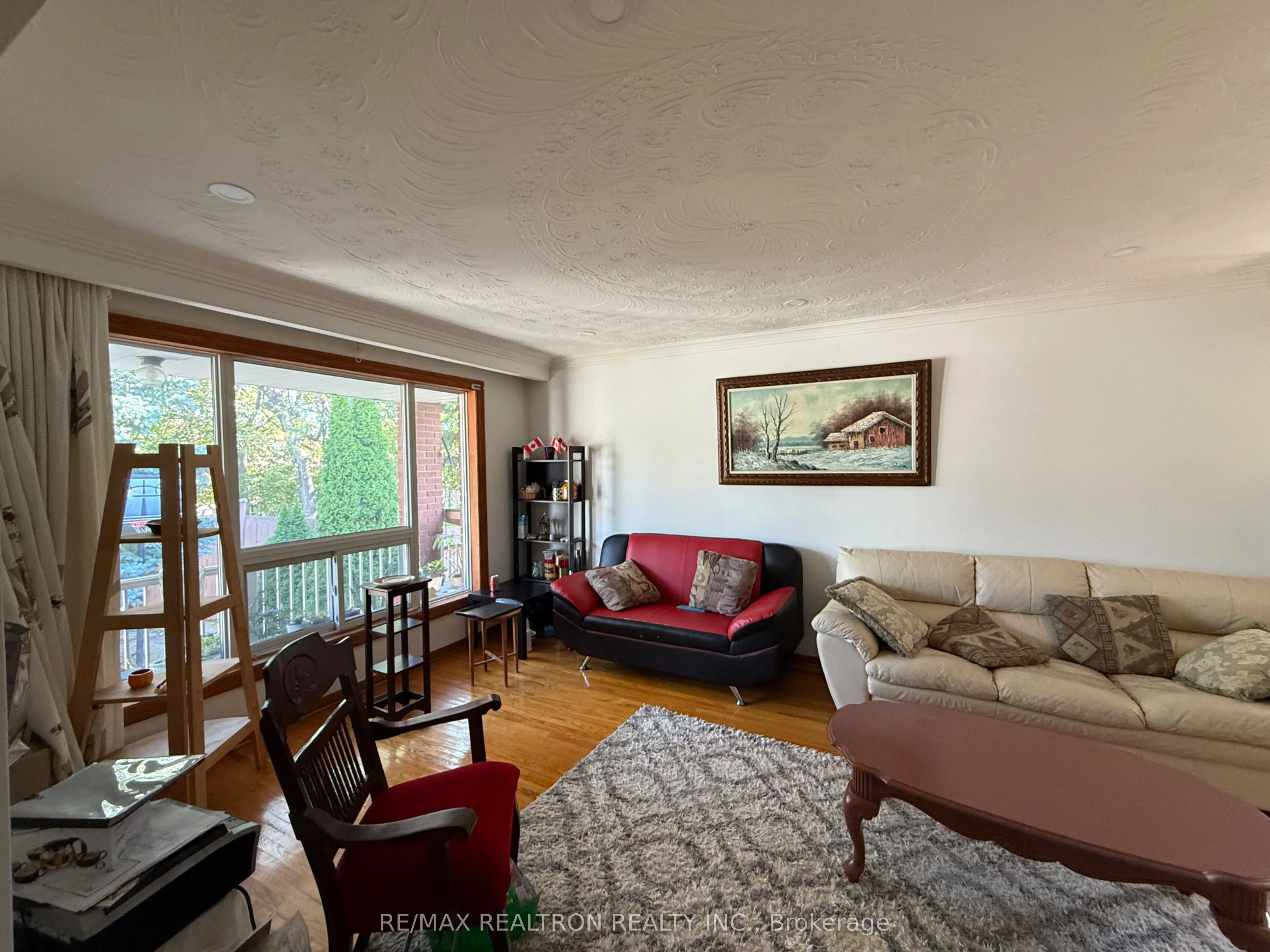 34 Iangrove Terrace, #Main Floor