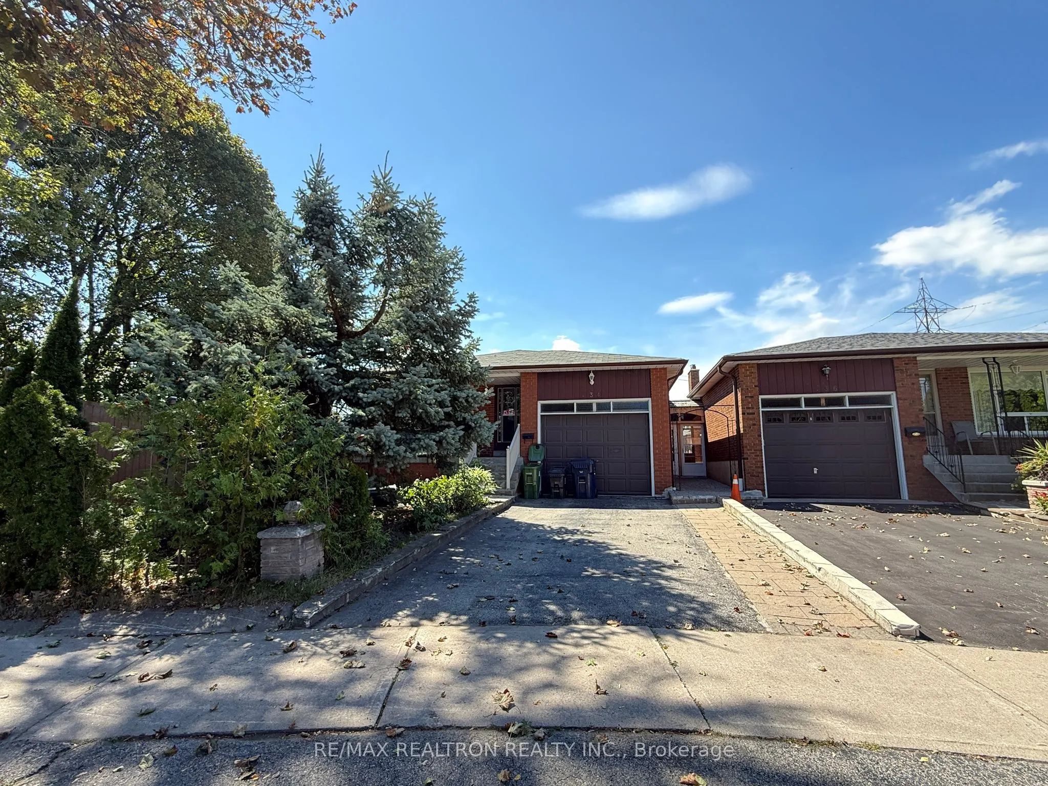 34 Iangrove Terrace, #Main Floor