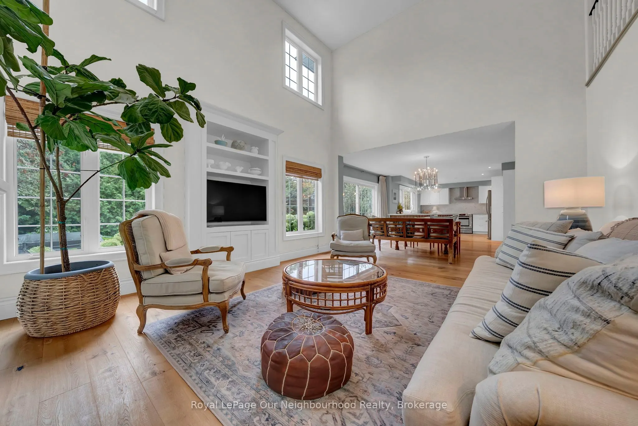 106 Hoile Drive N