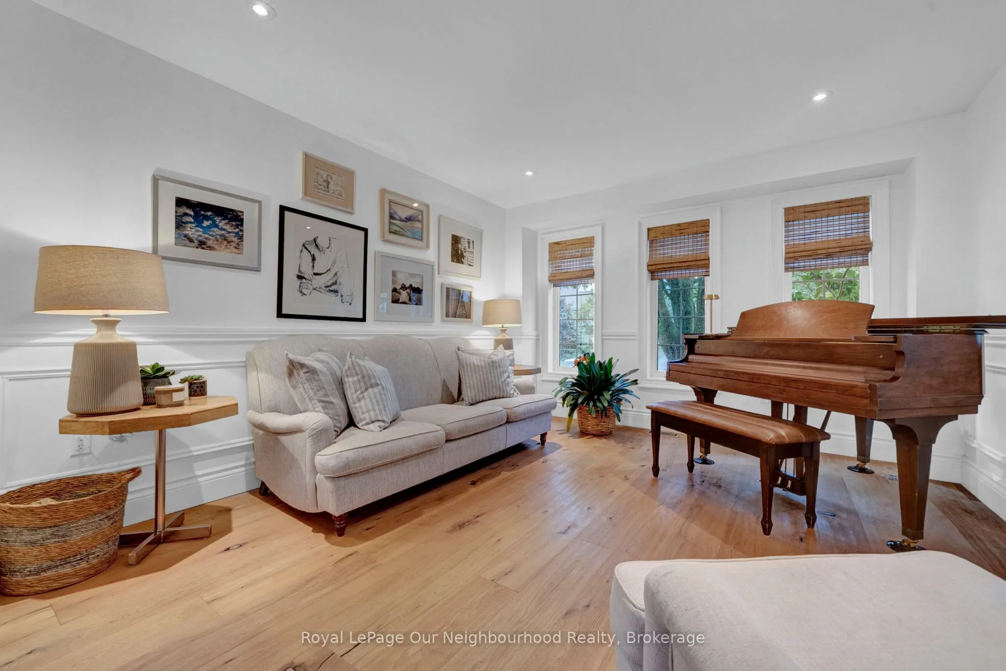 106 Hoile Drive N