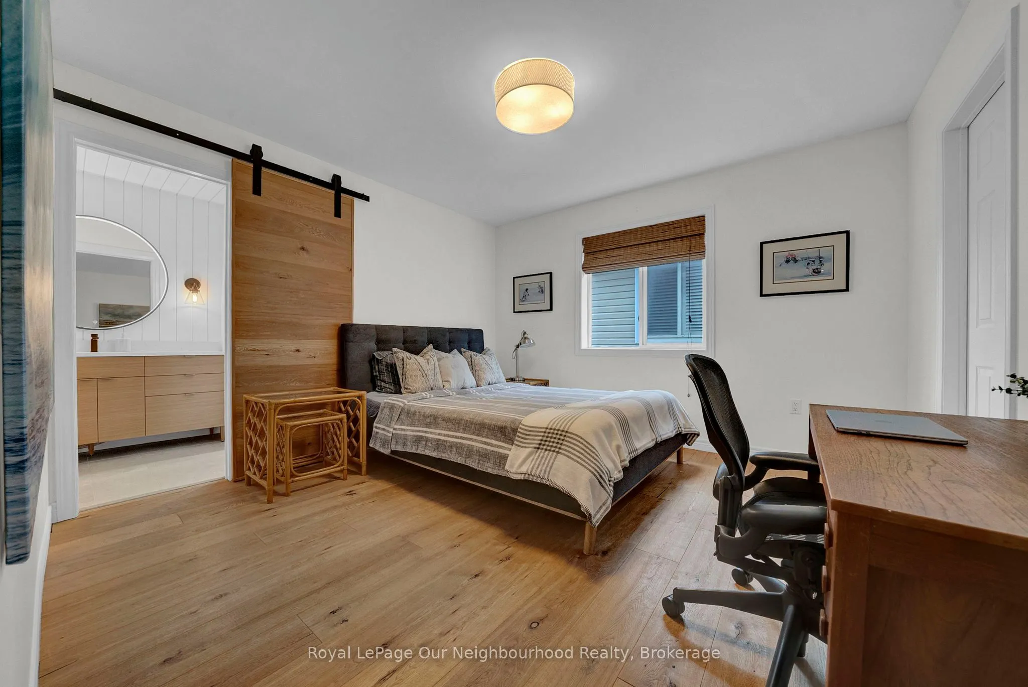 106 Hoile Drive N