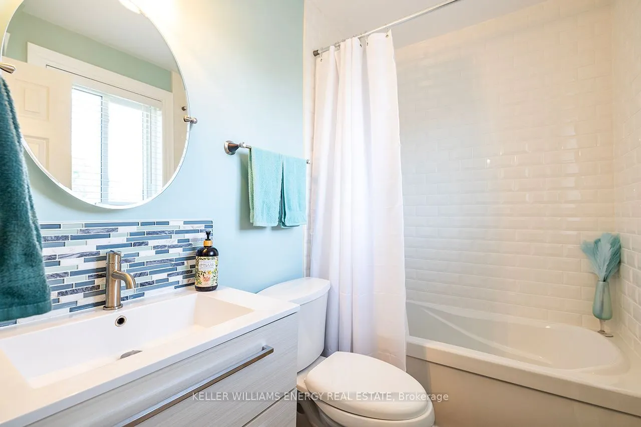 623 Dunrobin Court