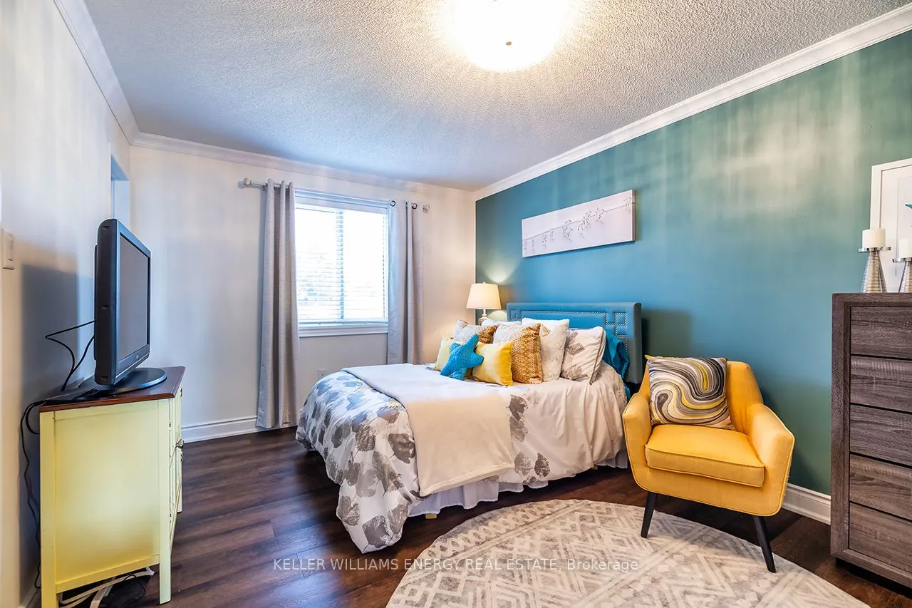 623 Dunrobin Court