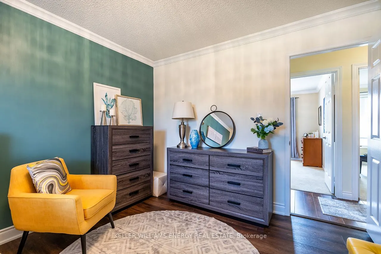 623 Dunrobin Court