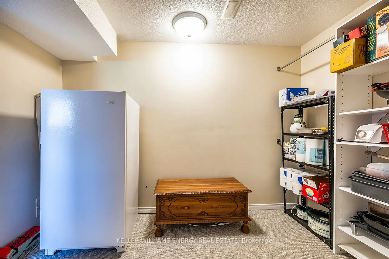 623 Dunrobin Court