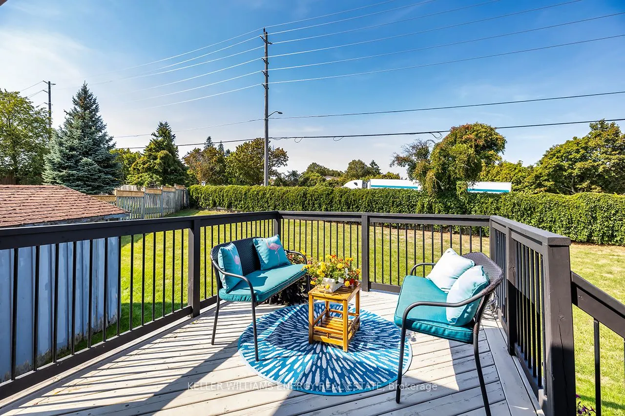 623 Dunrobin Court