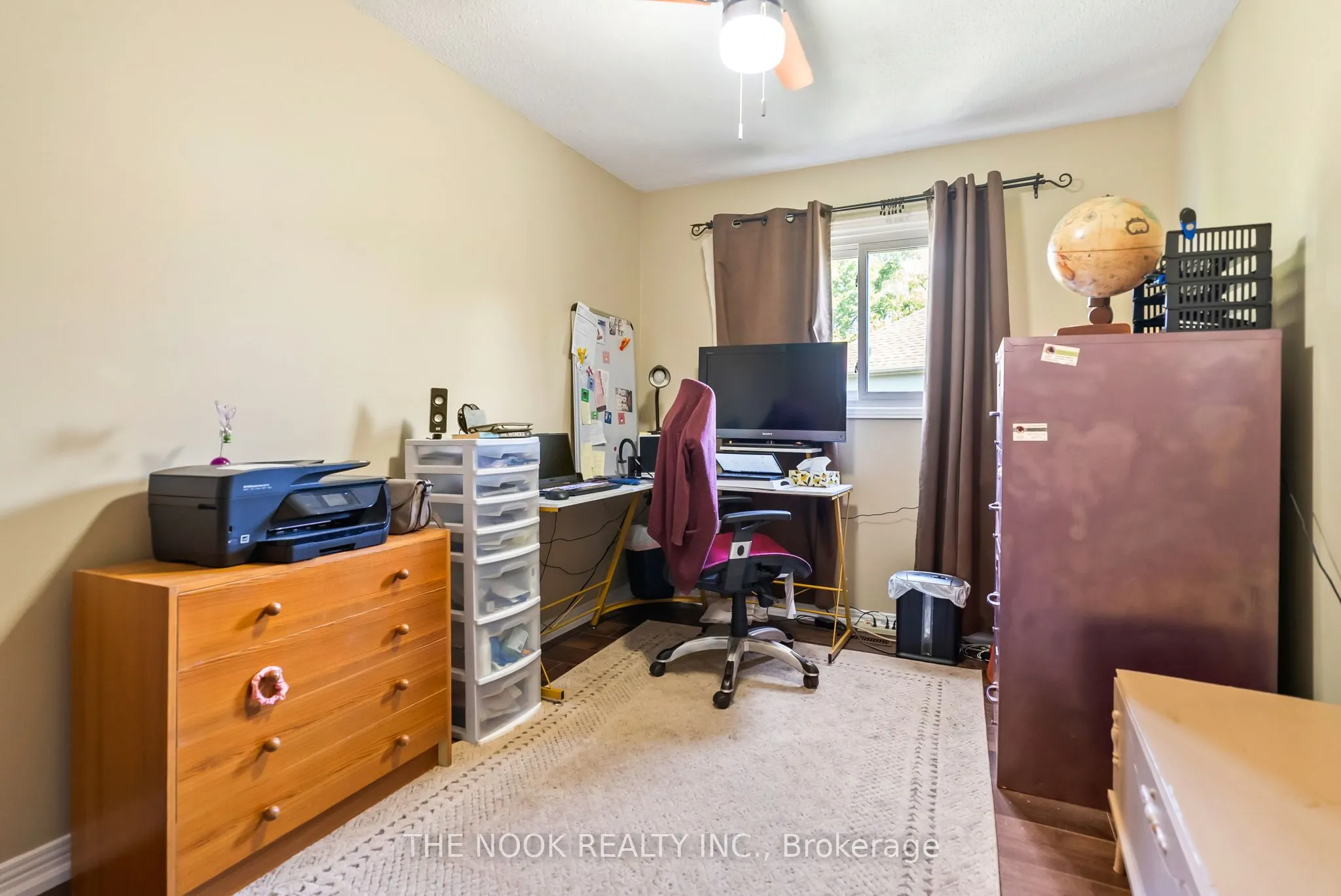 1041 Meadowridge Crescent