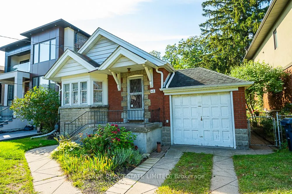 45 Four Oaks Gate