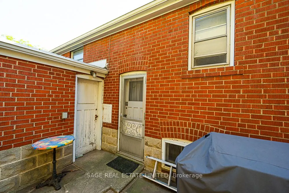 45 Four Oaks Gate