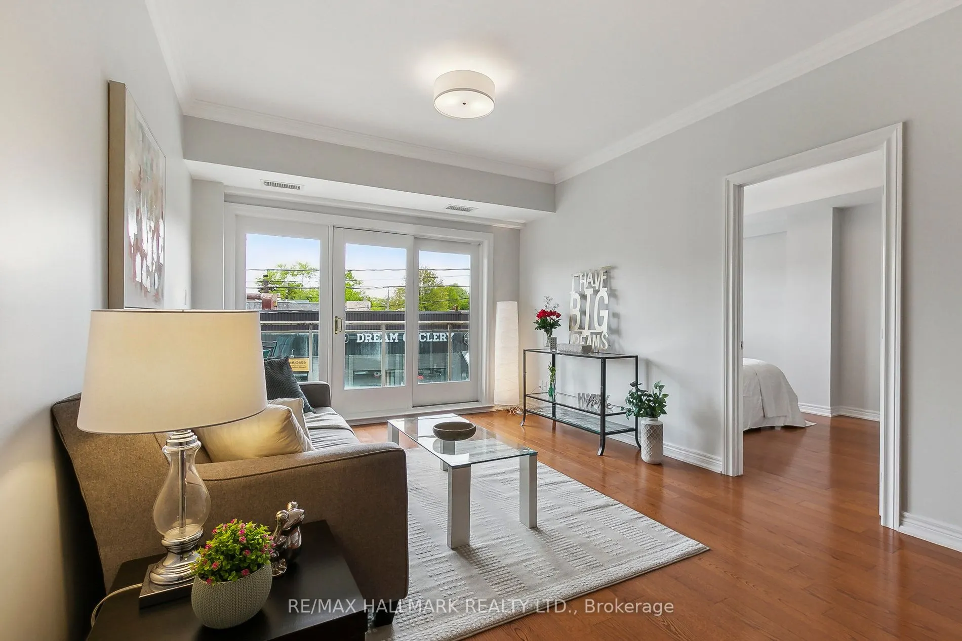 1 Lawlor Avenue, #206