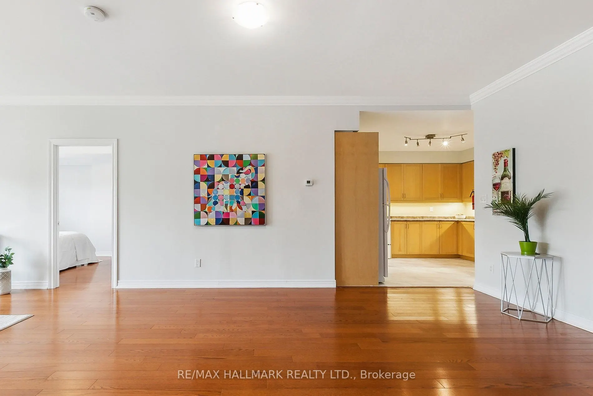 1 Lawlor Avenue, #206