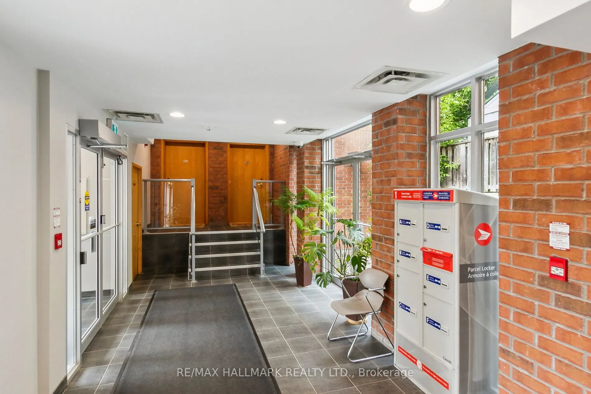 1 Lawlor Avenue, #206