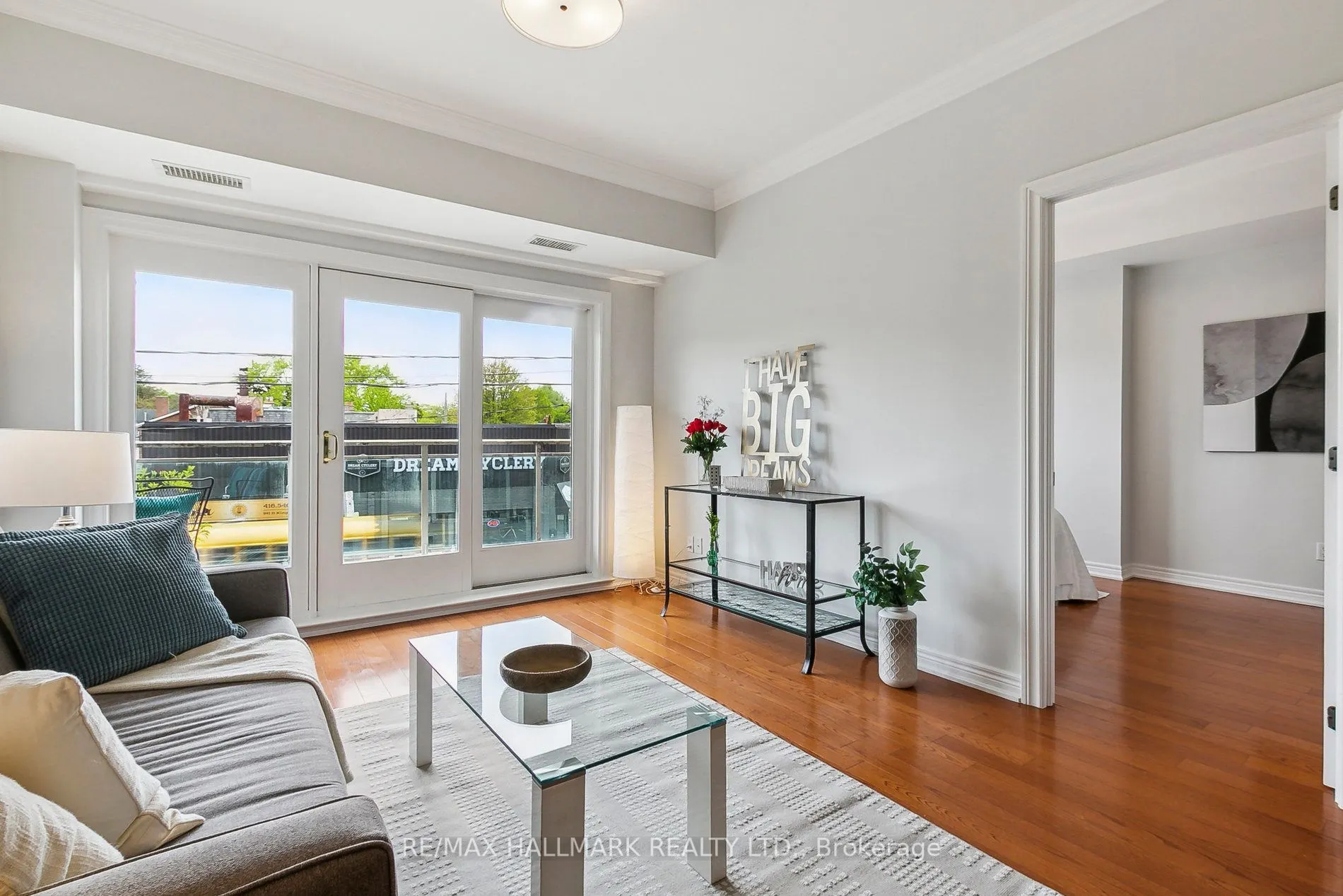 1 Lawlor Avenue, #206
