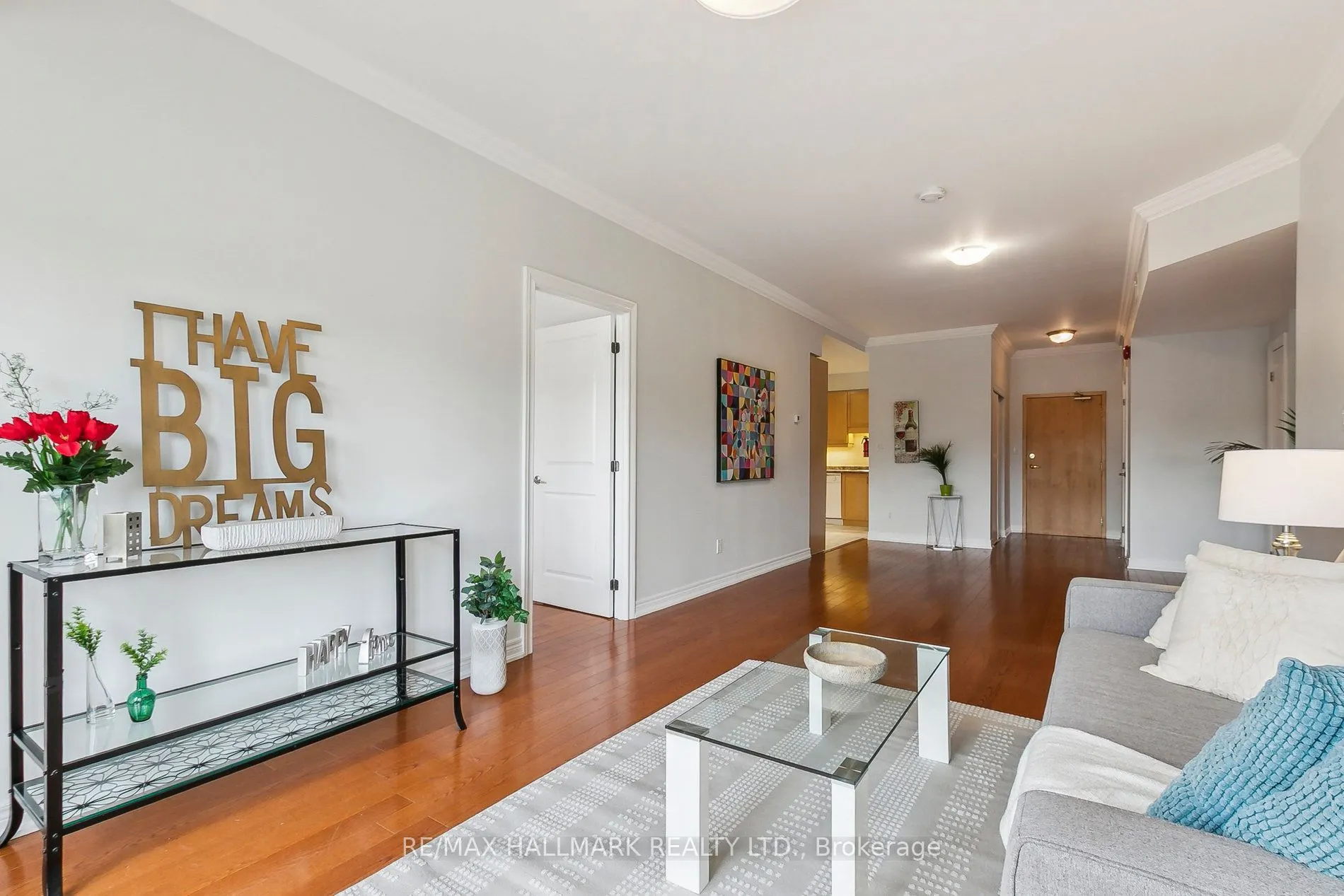 1 Lawlor Avenue, #206