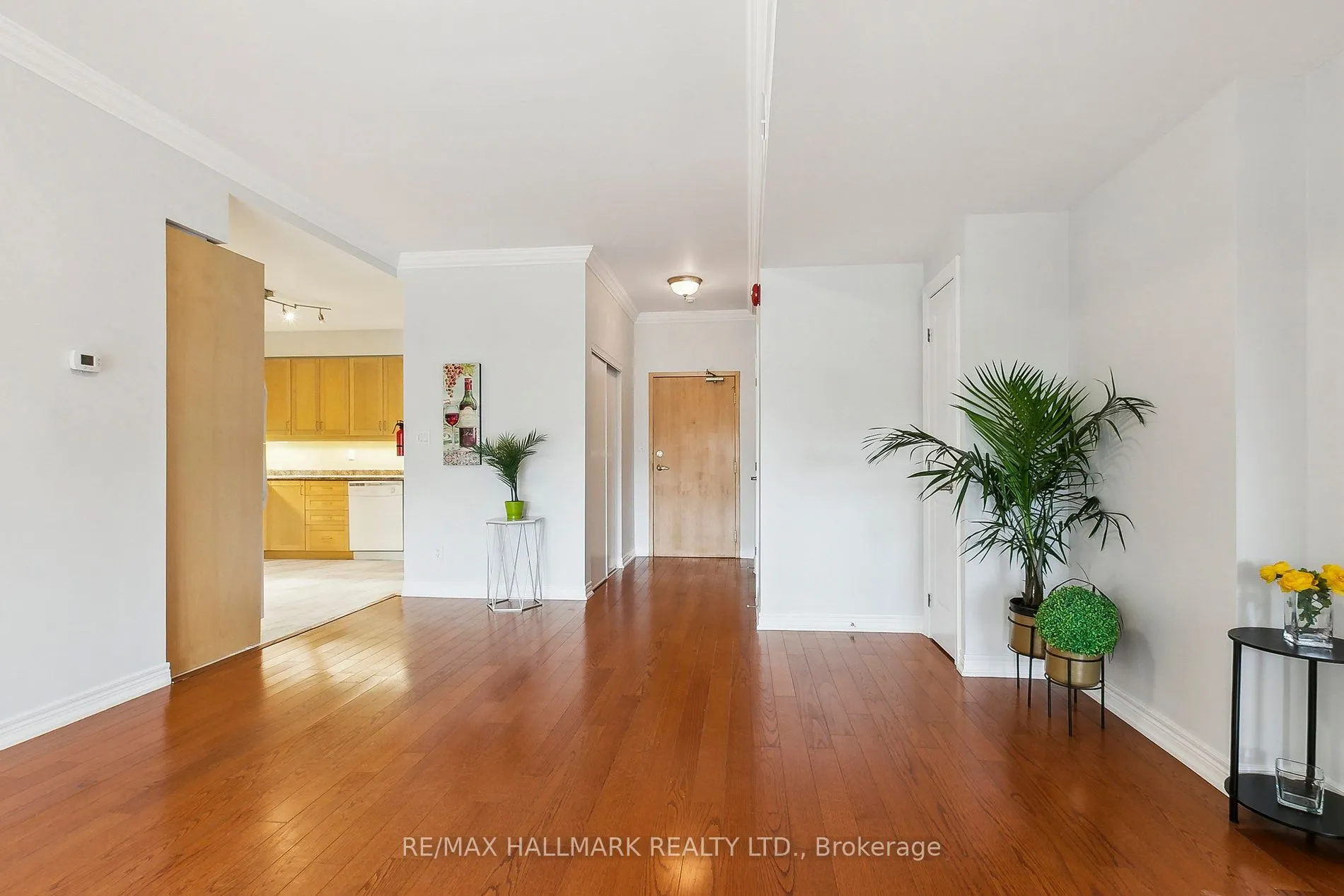 1 Lawlor Avenue, #206