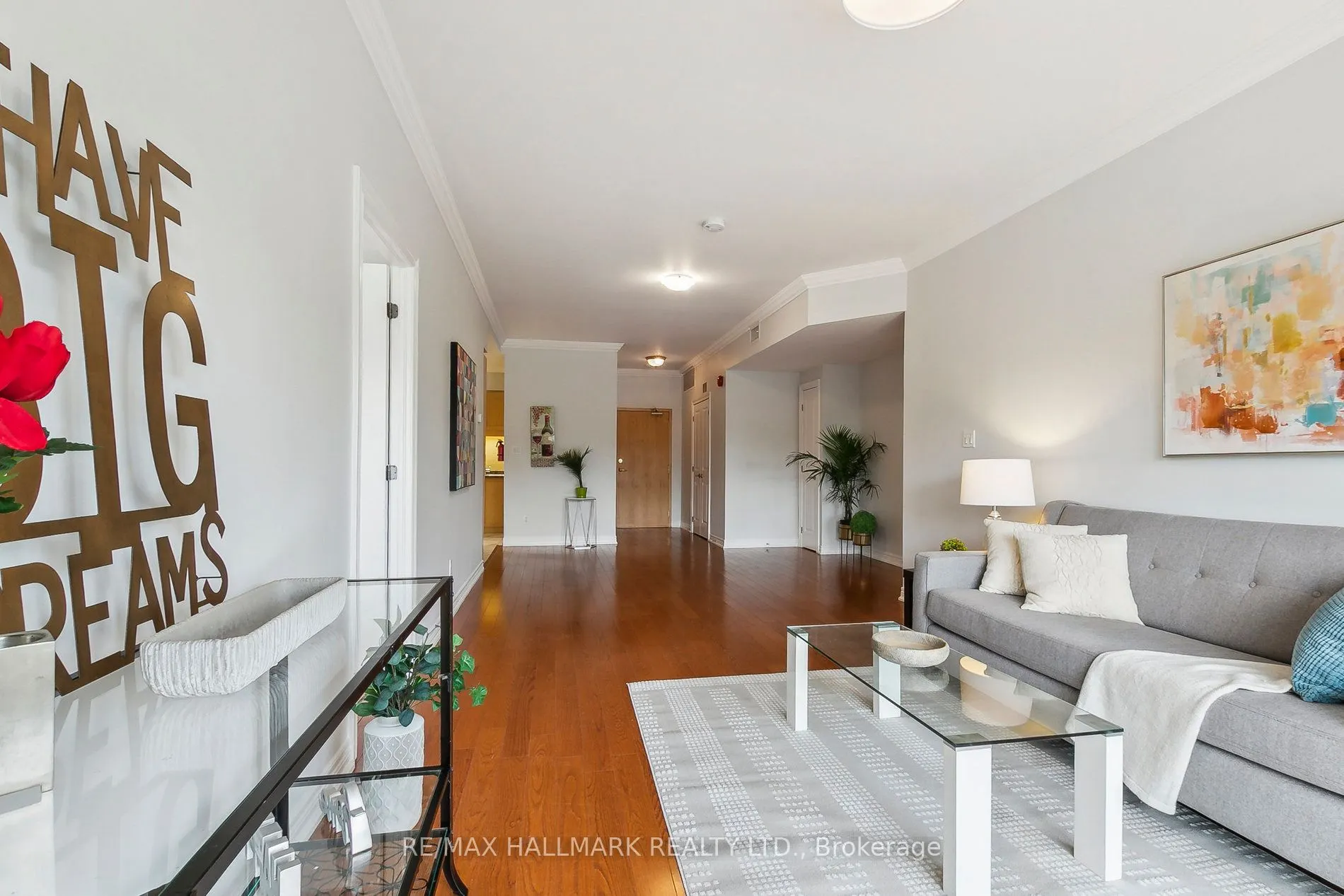 1 Lawlor Avenue, #206