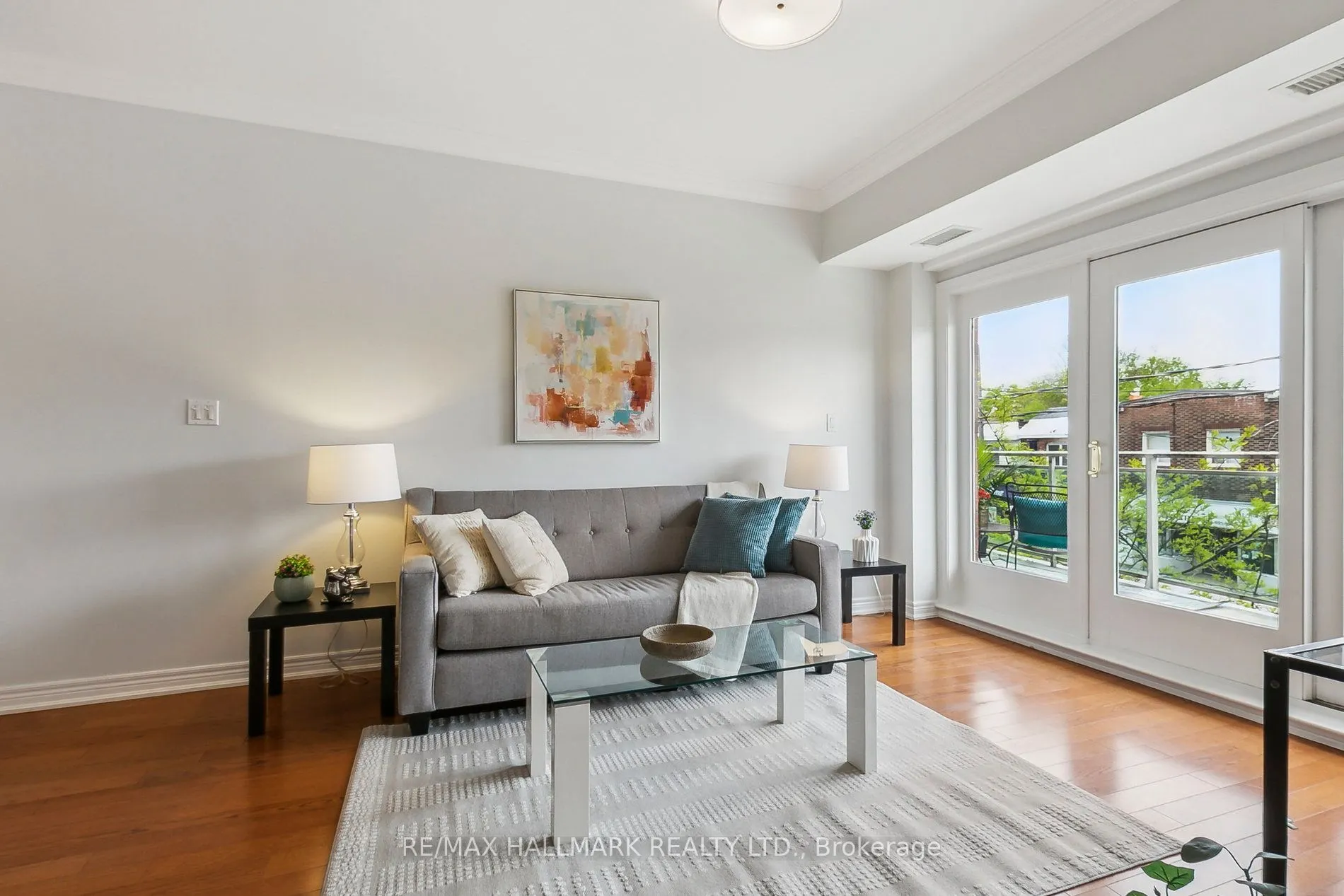1 Lawlor Avenue, #206