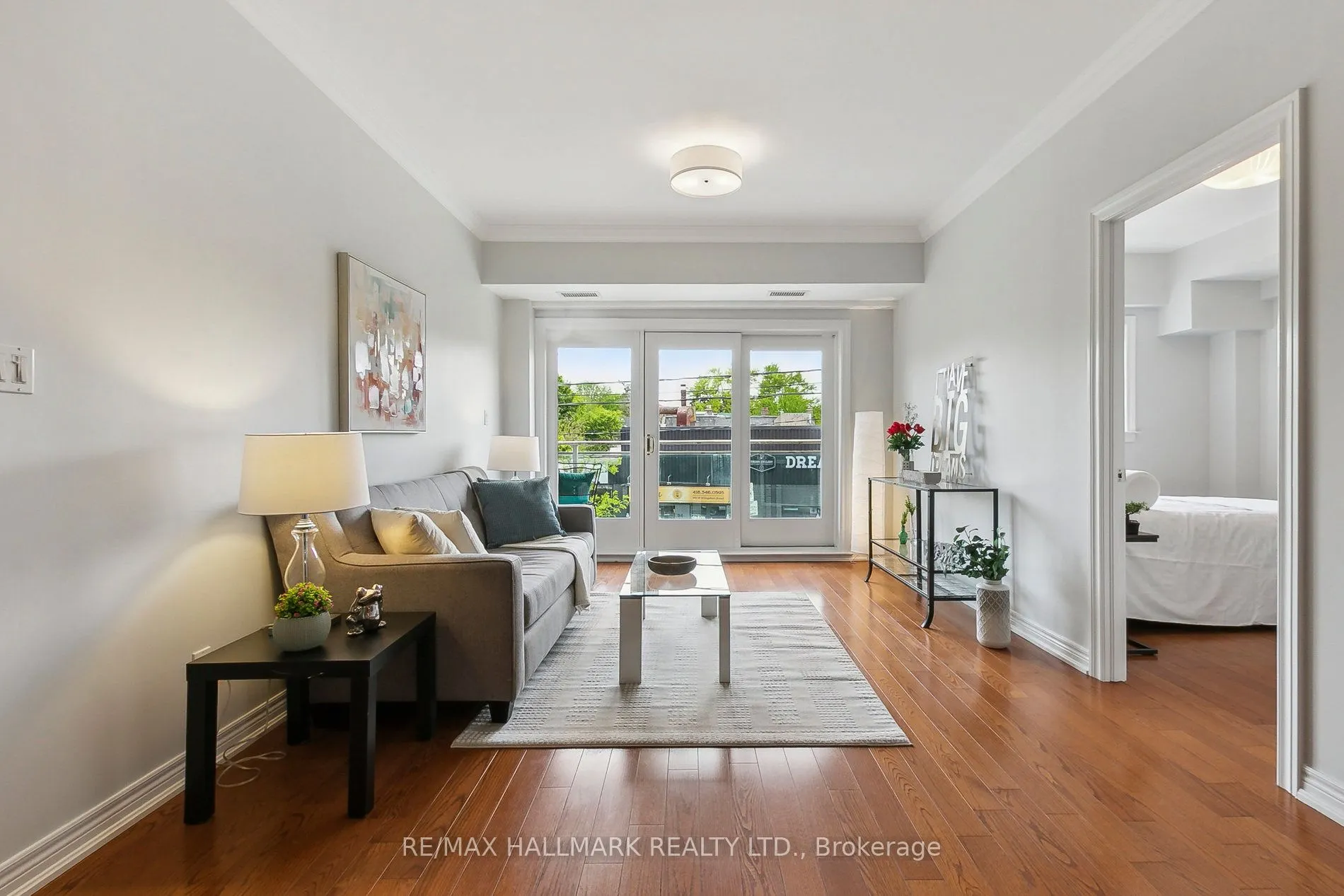 1 Lawlor Avenue, #206