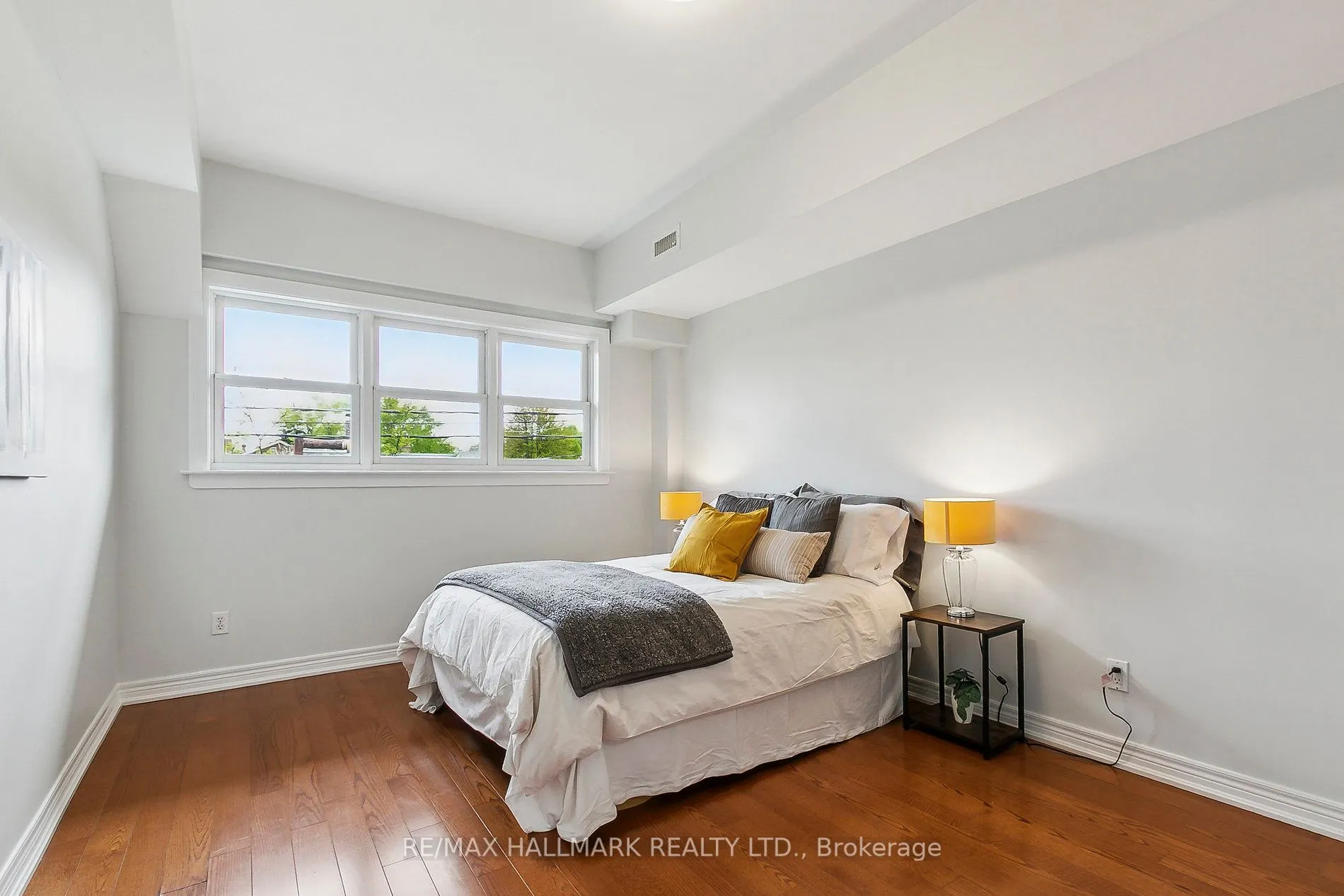 1 Lawlor Avenue, #206