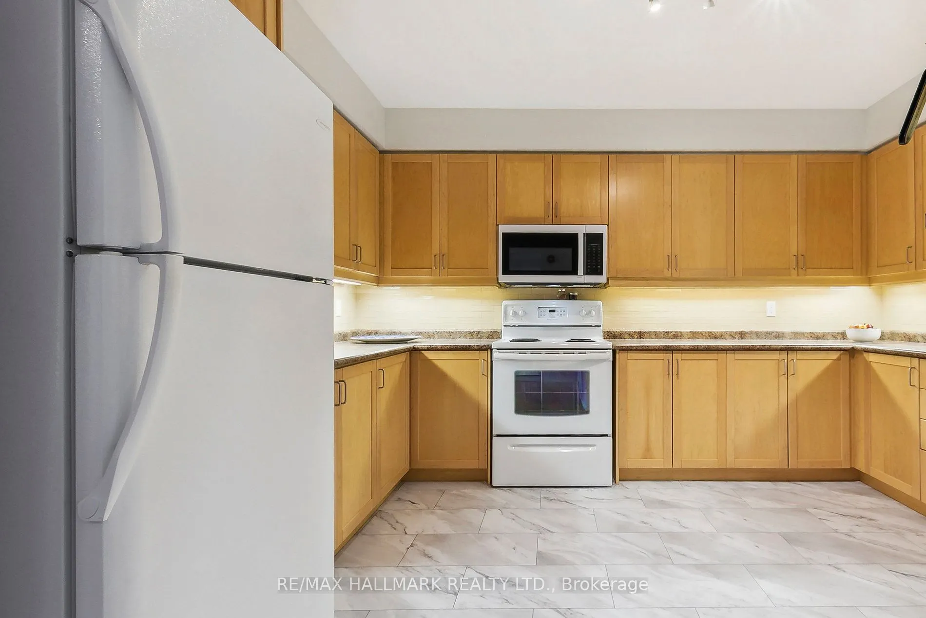 1 Lawlor Avenue, #206
