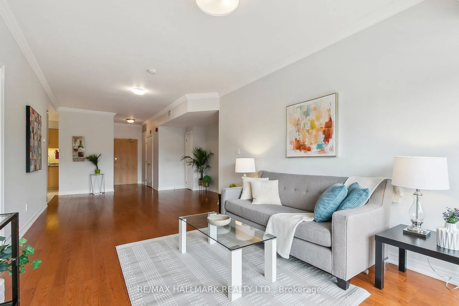1 Lawlor Avenue, #206