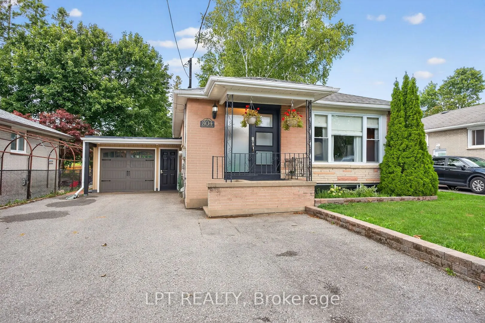 804 Beech Street W