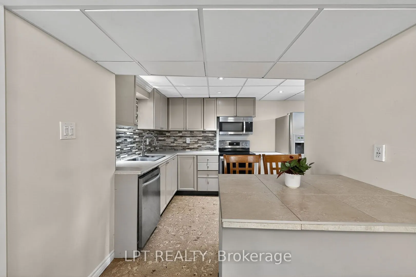 804 Beech Street W