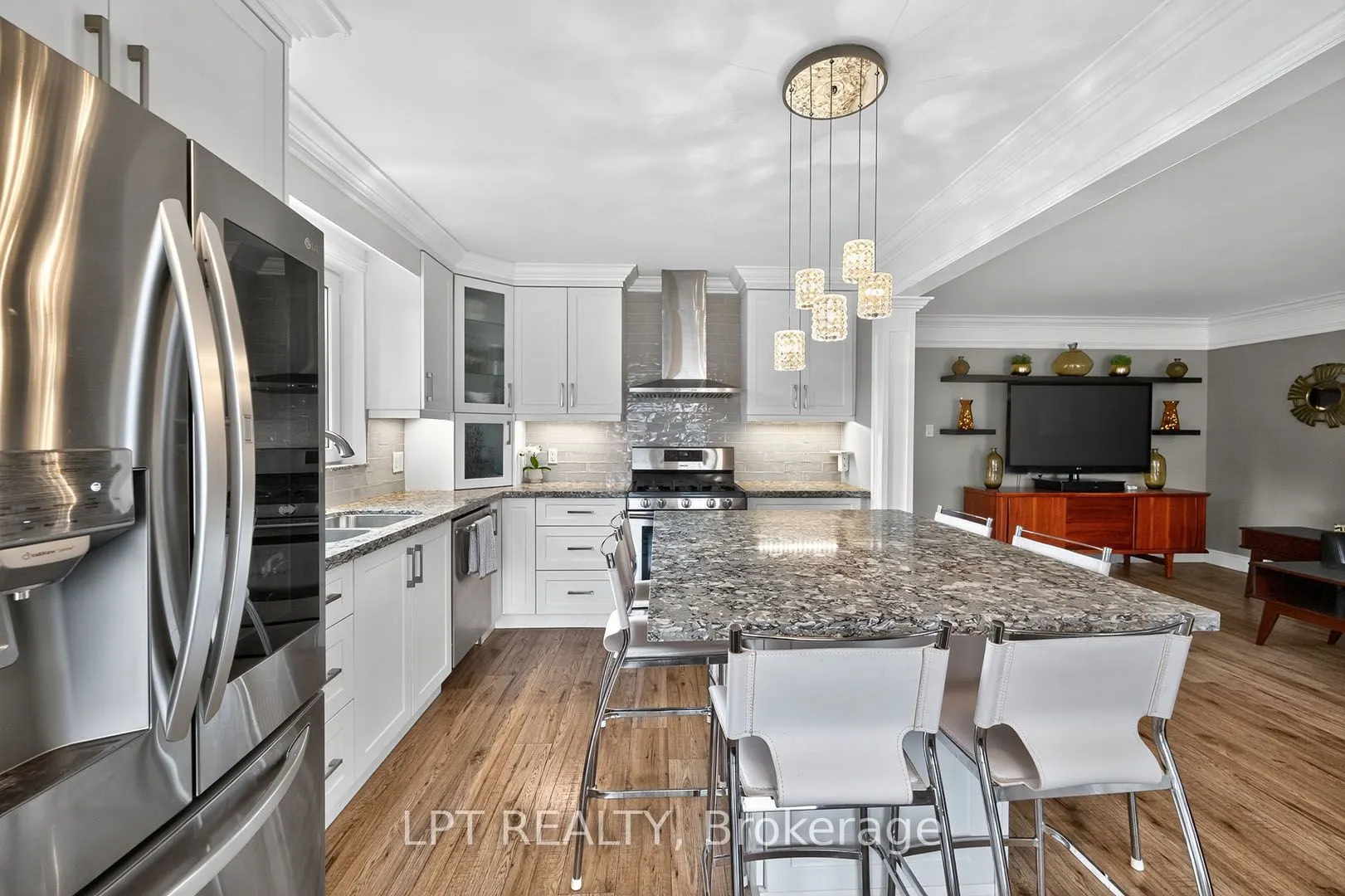 804 Beech Street W