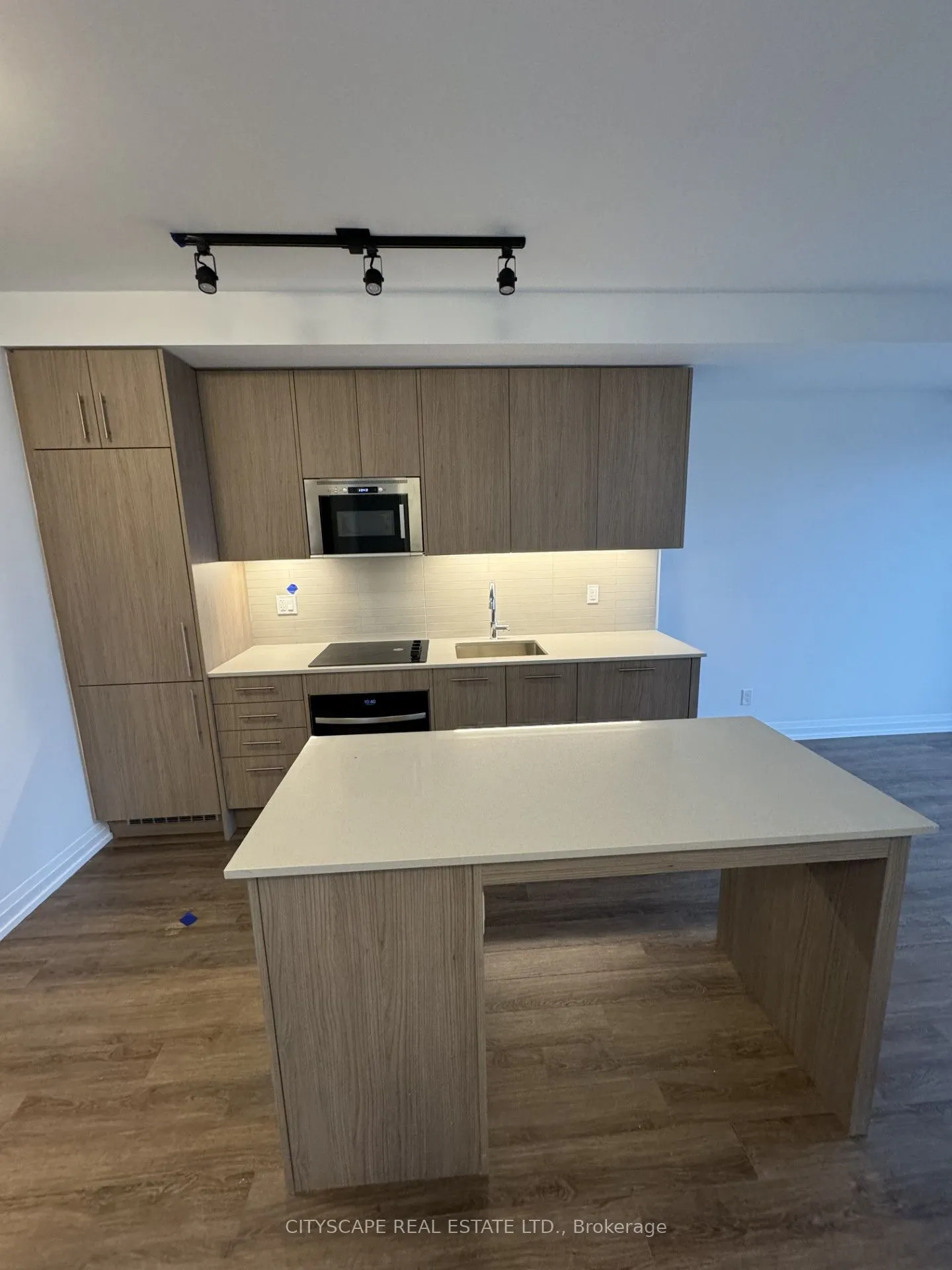 286 Main Street, #312