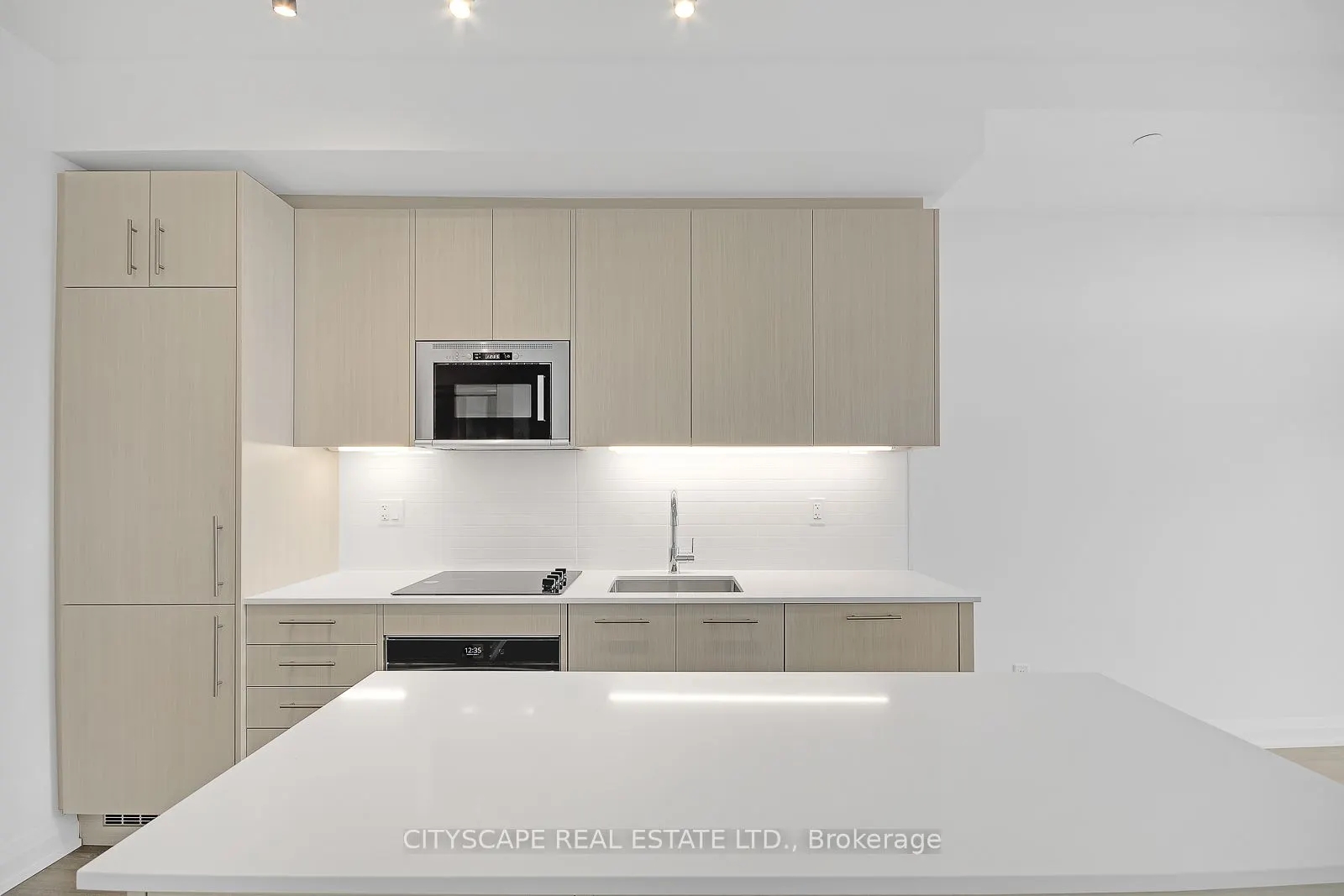 286 Main Street, #312