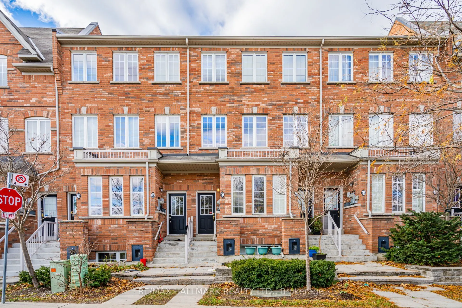 67 Enroutes Street, #67