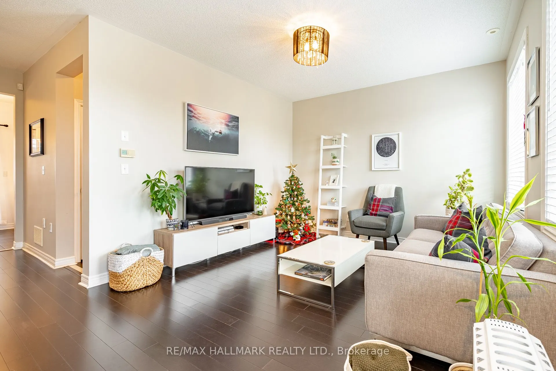 67 Enroutes Street, #67