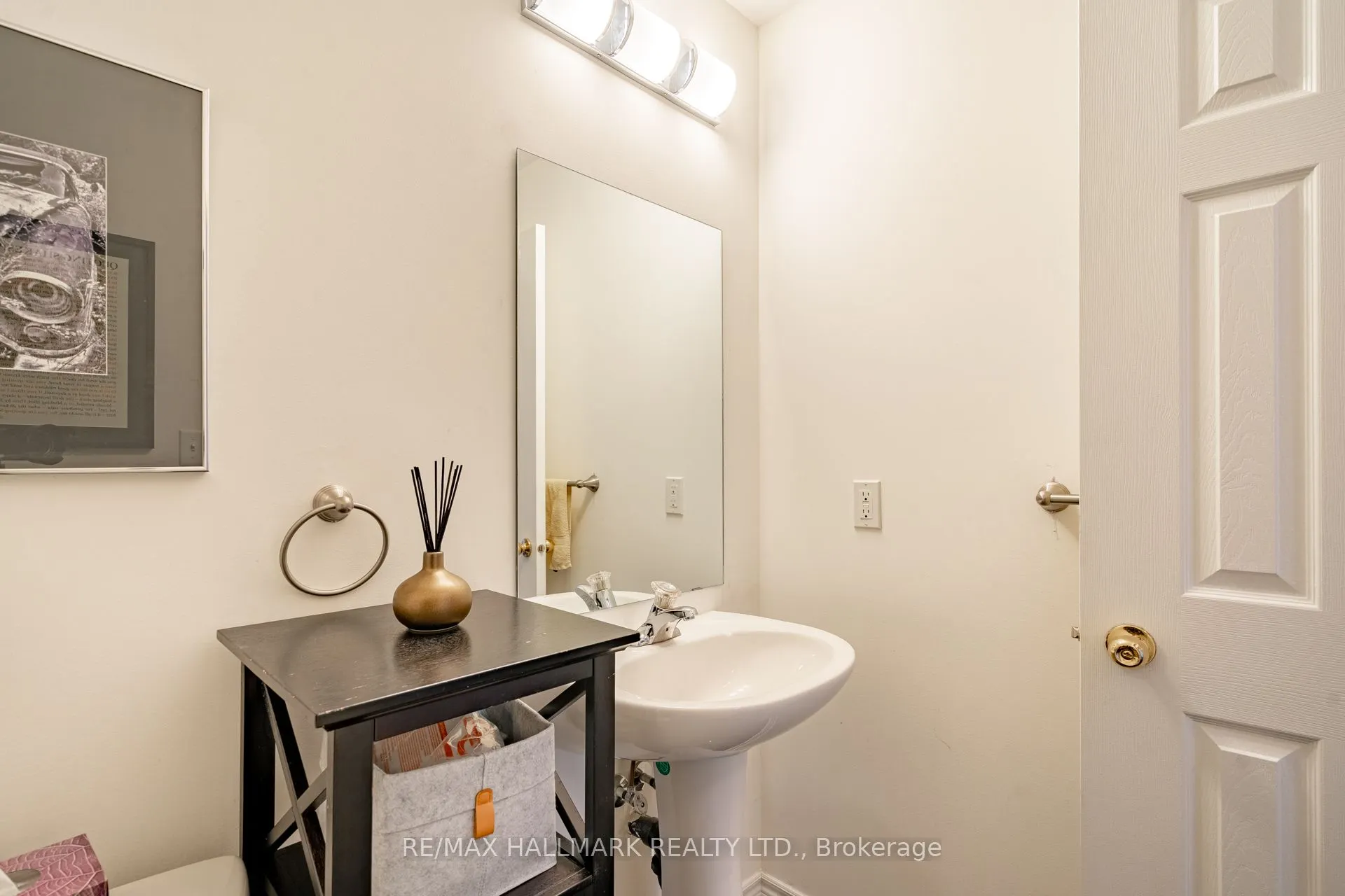 67 Enroutes Street, #67