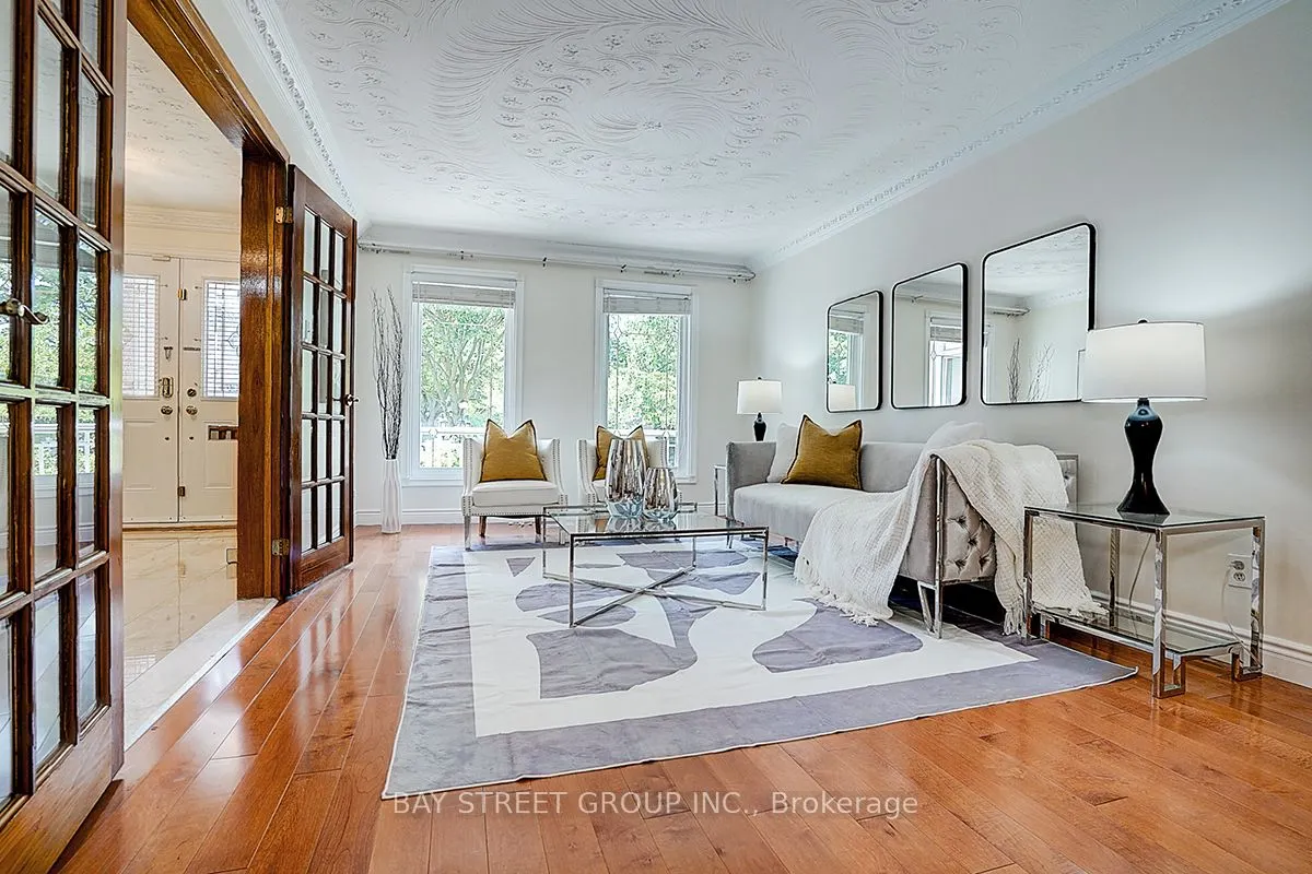 11 Sunbird Crescent