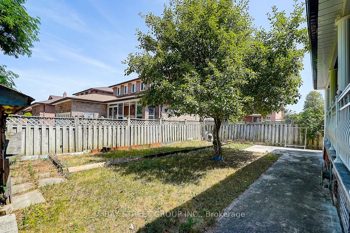 11 Sunbird Crescent