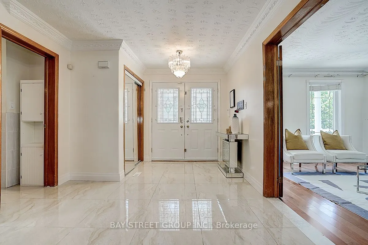 11 Sunbird Crescent