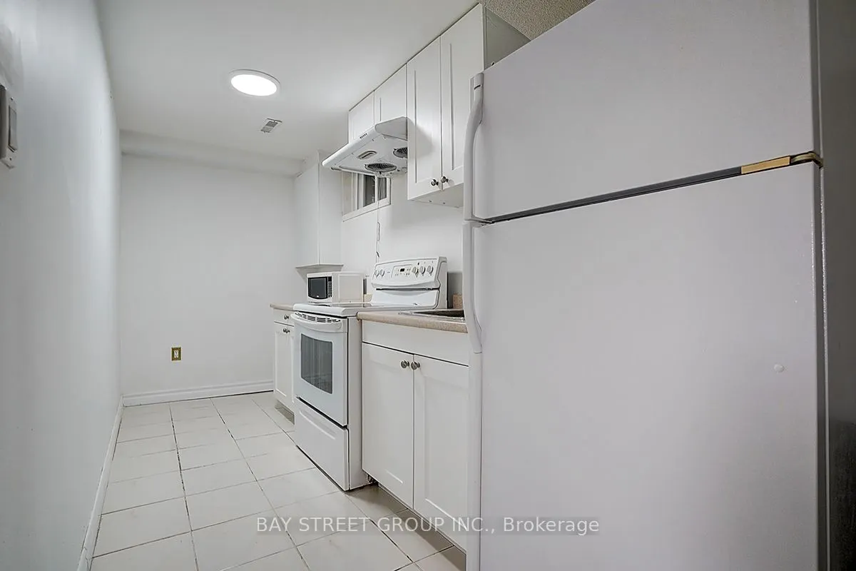 11 Sunbird Crescent
