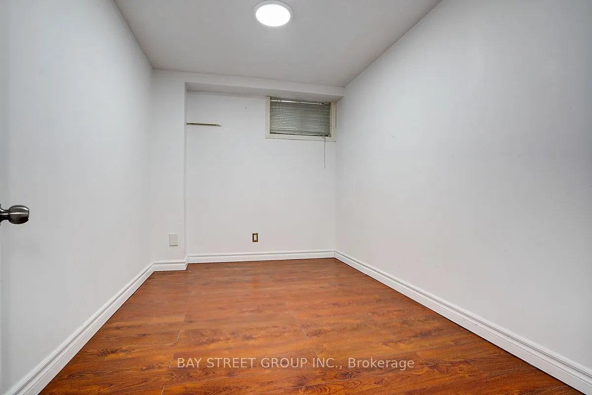 11 Sunbird Crescent