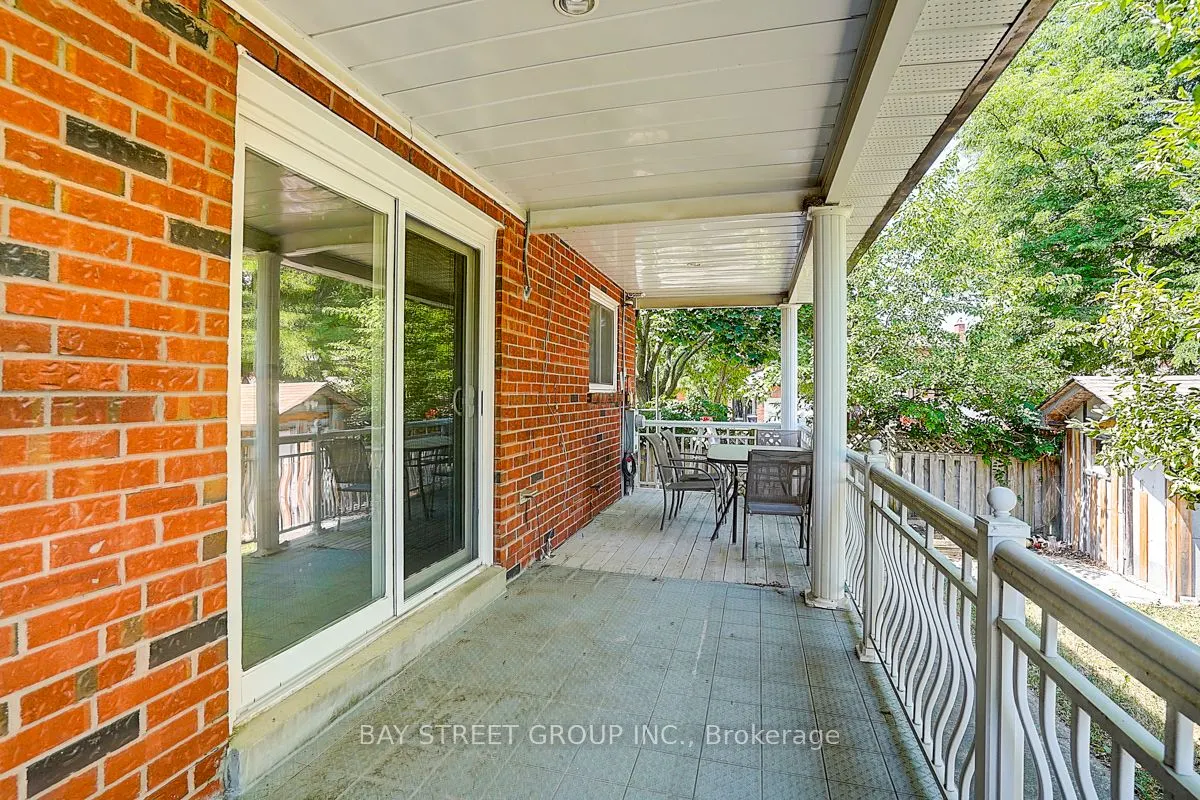 11 Sunbird Crescent