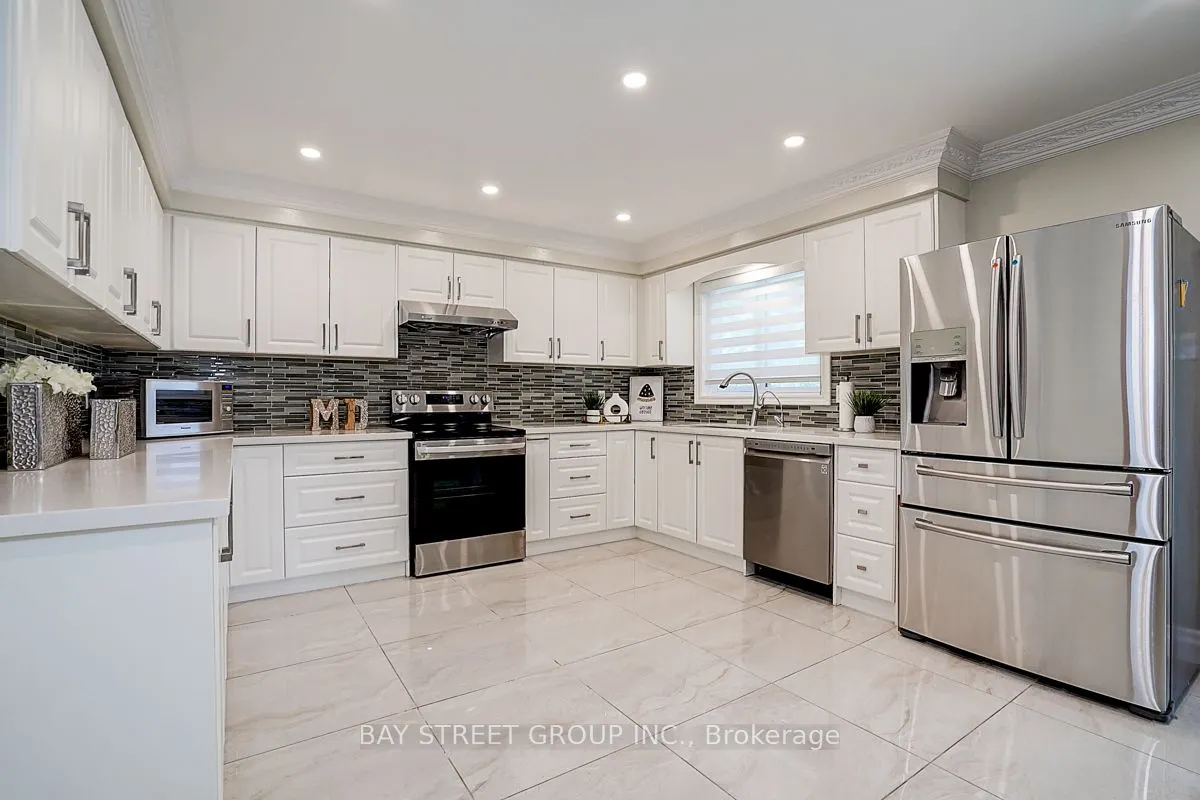 11 Sunbird Crescent