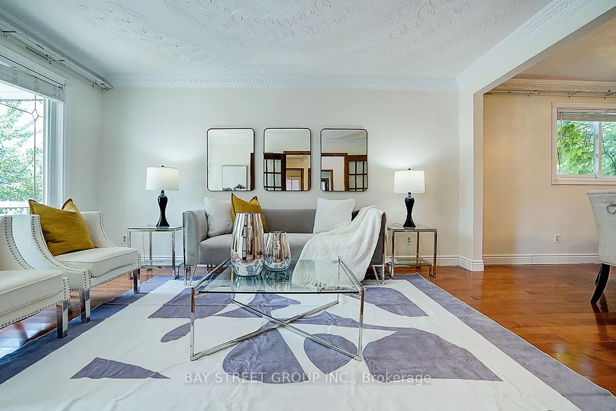 11 Sunbird Crescent