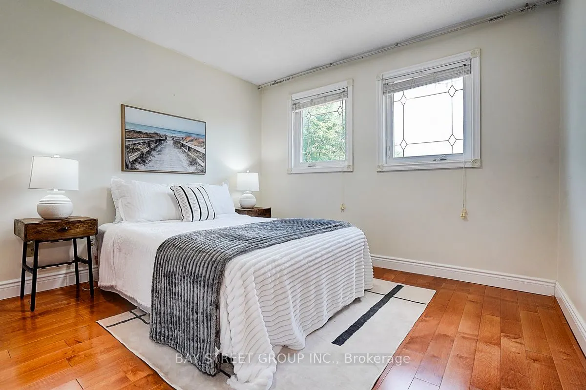 11 Sunbird Crescent