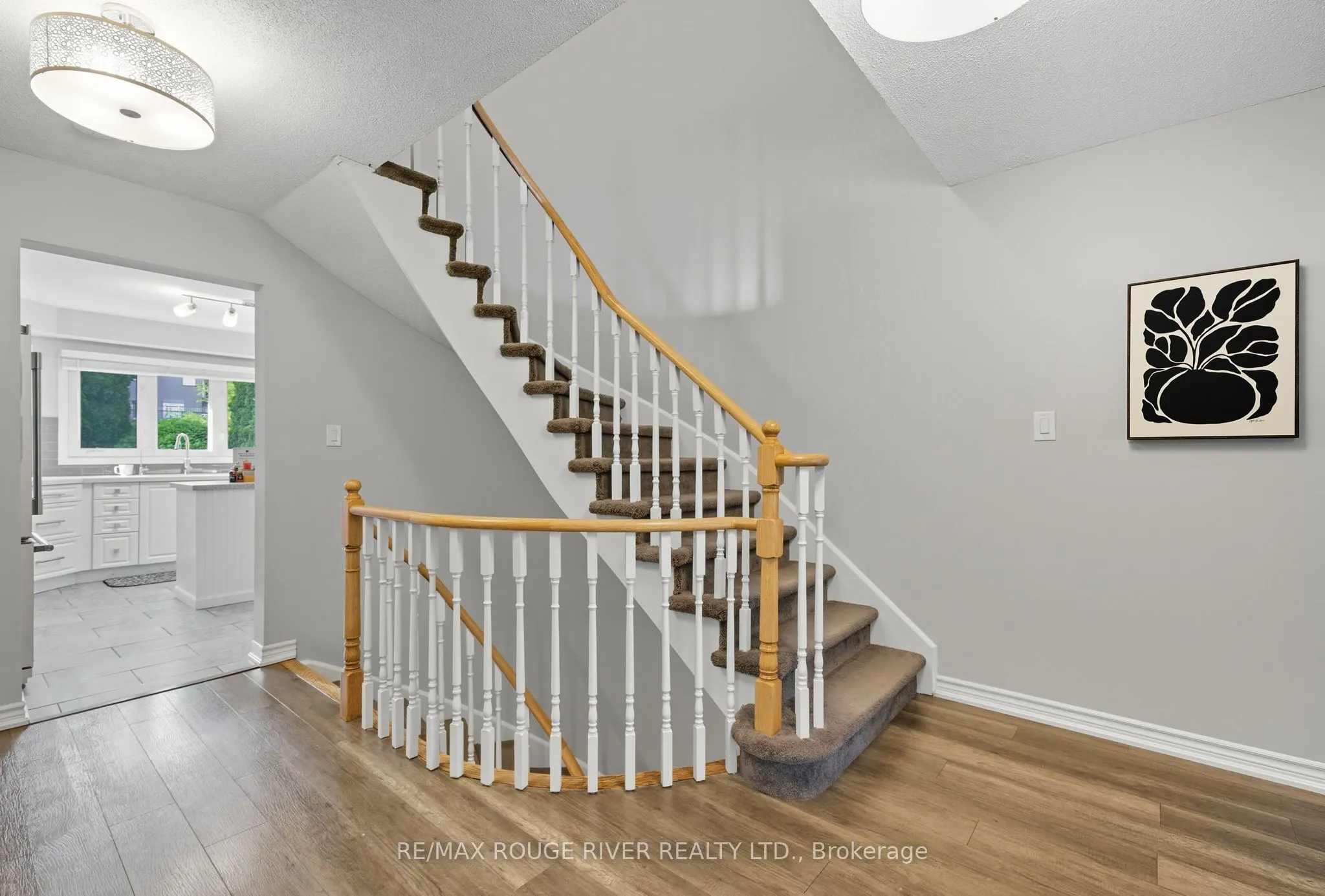 980 Sandcliff Drive