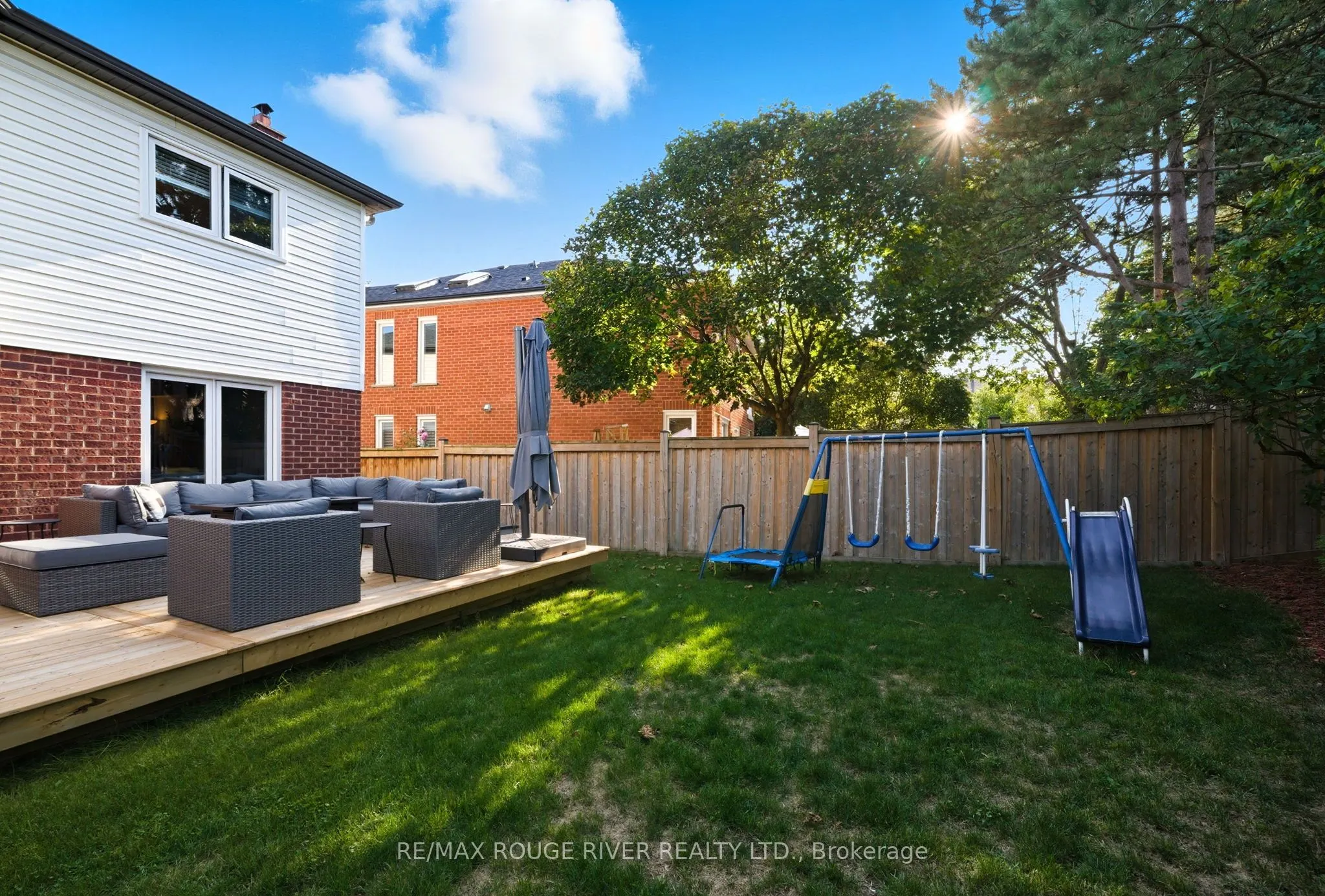 980 Sandcliff Drive