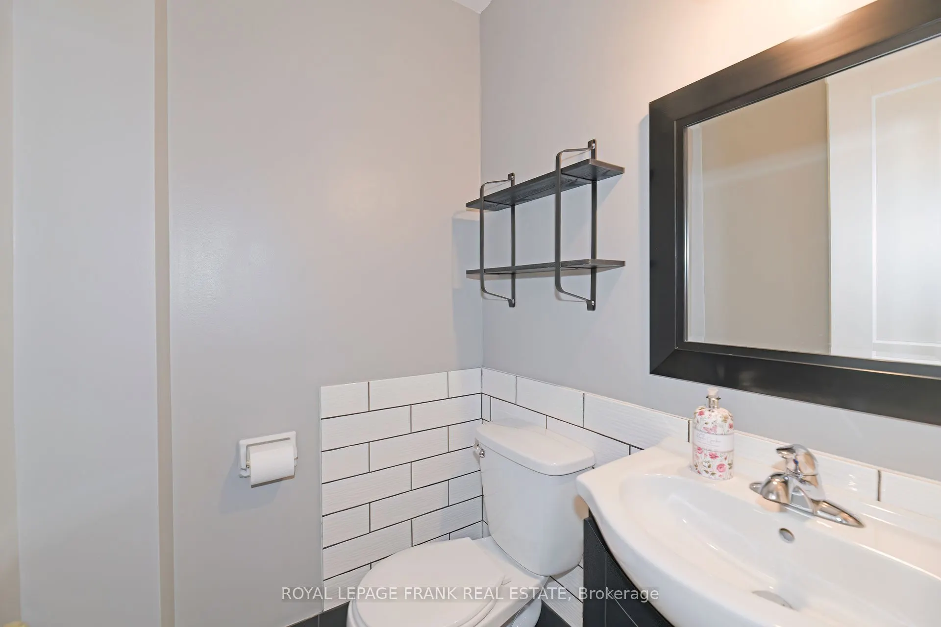 1104 Old Pye Court