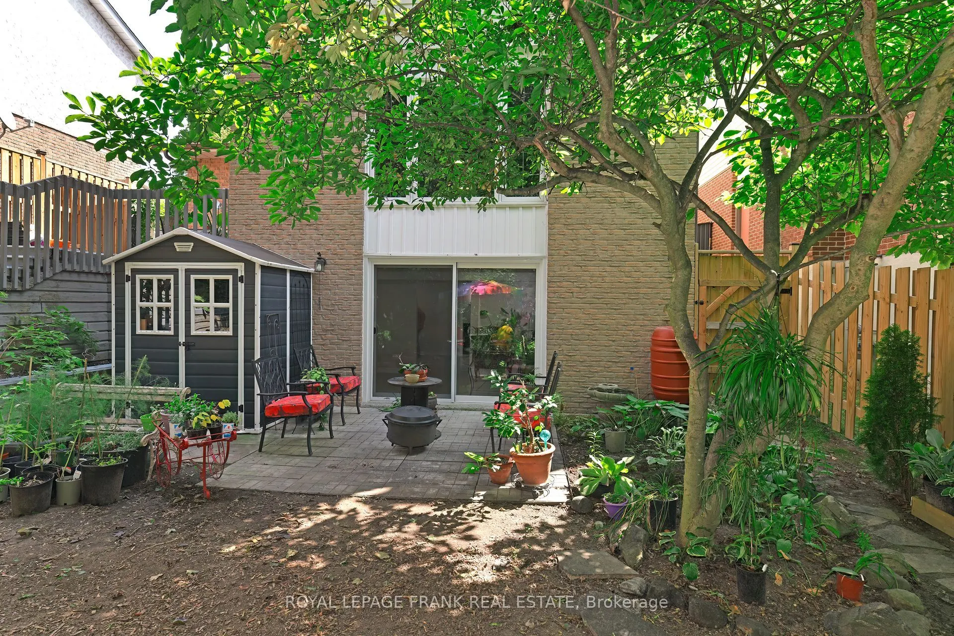 1104 Old Pye Court